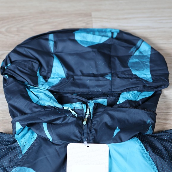 Lululemon Pack It Vest Womens 8 Blue Black Hidden Hood Reflective Windbreaker - Picture 3 of 10